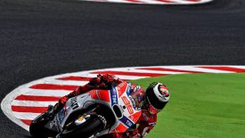 MotoGP: Versenyzői nyomásra visszatér a verseny az F1-es sikánhoz