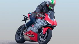 Kémfotókon a Ducati Panigale 959