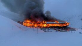 Leégett a Top Mountain Crosspoint Múzeum